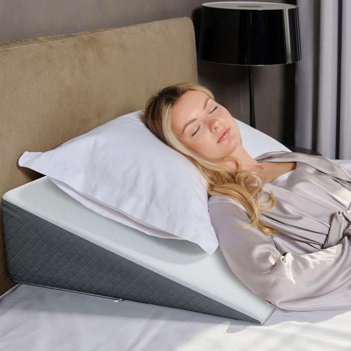 Kölbs Bed Wedge Pillow with Memory Foam
